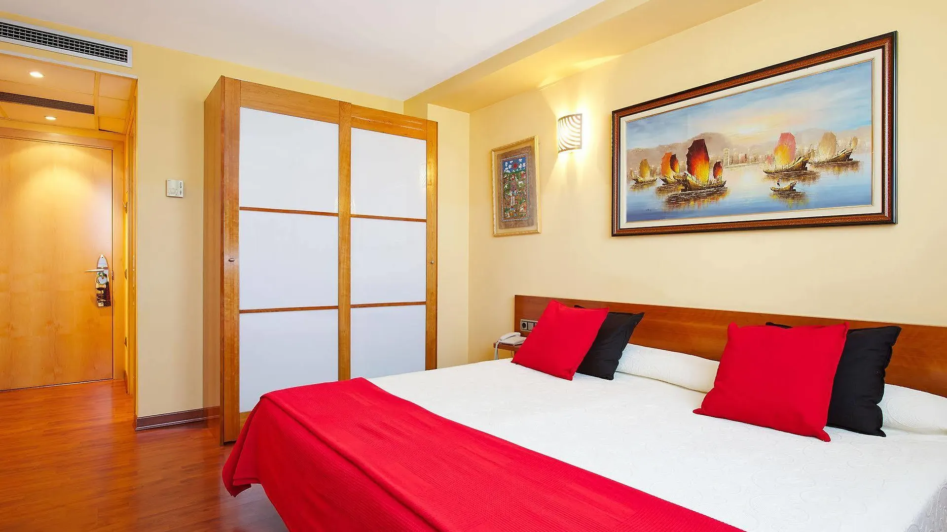 Hotel Plaza Inn Figueres  3*, Figueres (Girona)