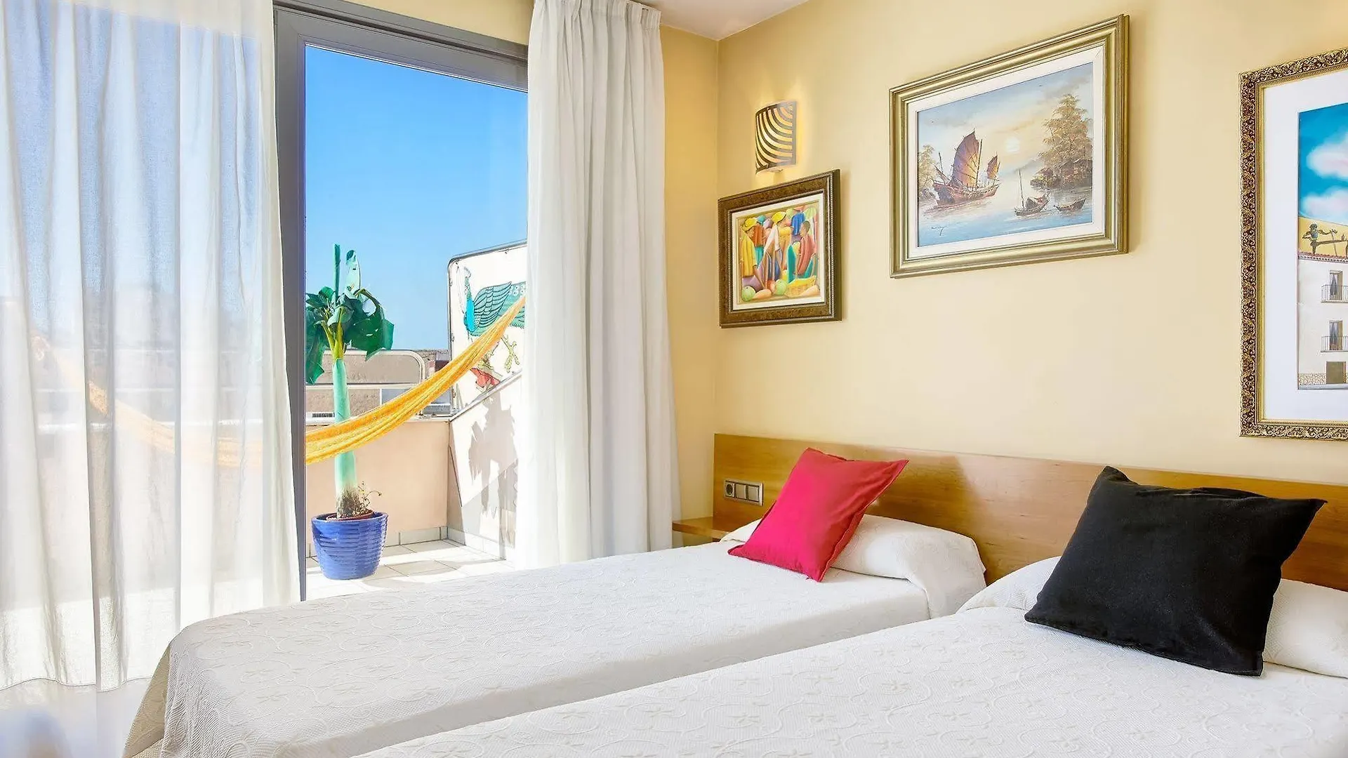 ***  Hotel Plaza Inn Figueres  Spanien